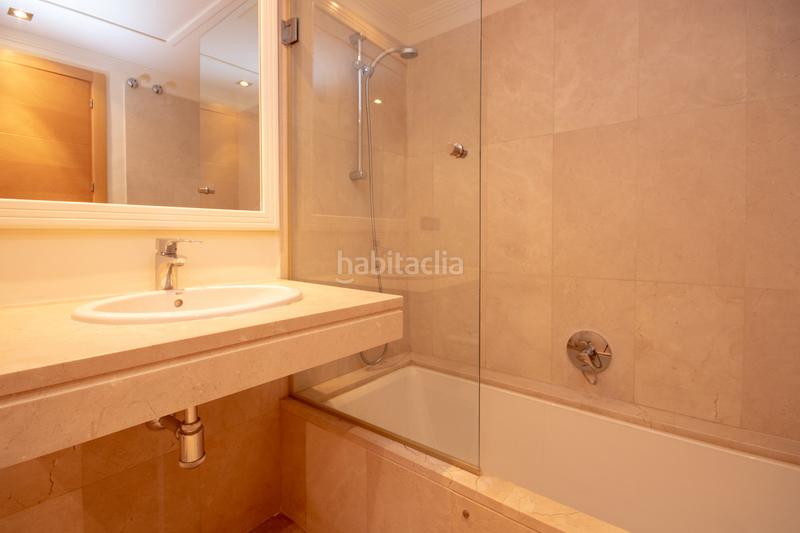 Foto c6881791-e1ba-4384-b1d3-d58e5ca4f318. Xalet amb aparcament piscina a Chullera Manilva