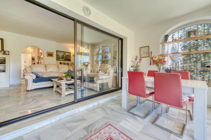 Foto ef989771-6078-435b-8065-7f832a5bf21e. Erdgeschoss mit pool in Paraiso - Barronal Estepona