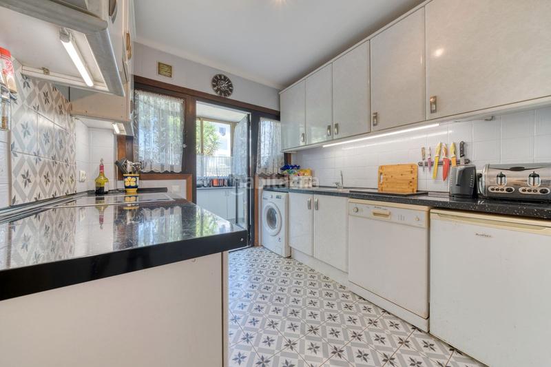 Foto 016973a7-34a9-4f3a-8445-2748331c7c3e. Ground floor with pool in Paraiso - Barronal Estepona