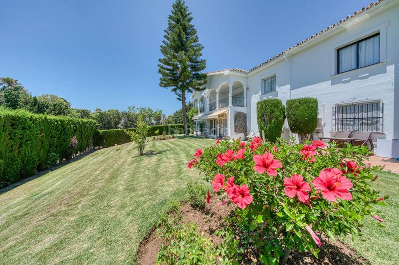 Foto 311049d0-709e-404a-b45c-f15c9dfbe54c. Ground floor with pool in Paraiso - Barronal Estepona