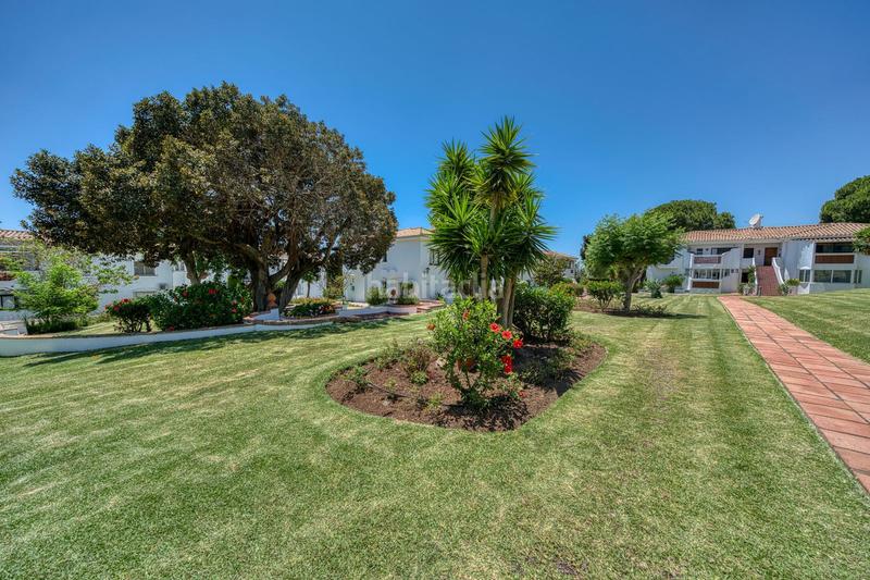 Foto 82cd2bac-4071-4569-8f92-d0c1daeabe49. Planta baixa amb piscina a Paraiso - Barronal Estepona