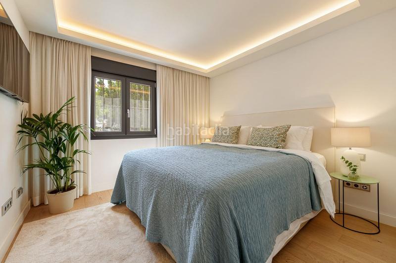 Foto 34ba08e8-857e-4a1a-b3b9-2faff285d6ee. Casa a schiera con parcheggio piscina in La Carolina - Guadalpín Marbella