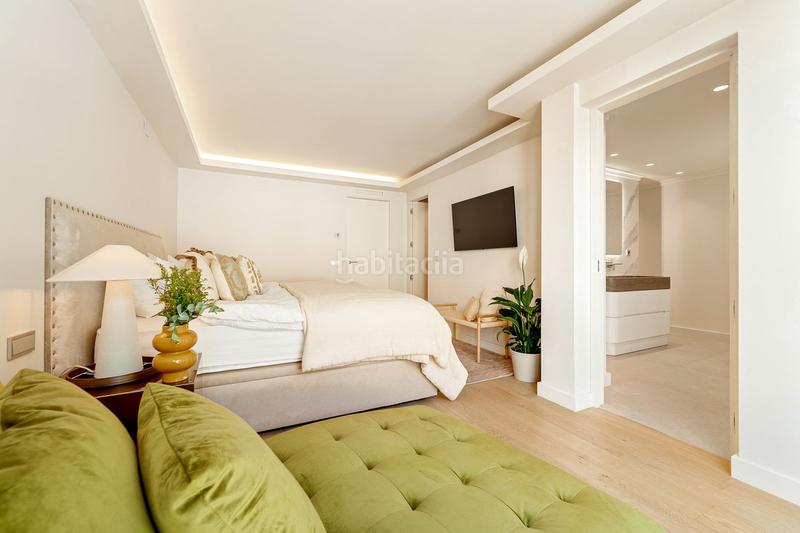 Foto db4c7fca-46c4-4fd8-b2cf-c2a4f8a329ad. Casa a schiera con parcheggio piscina in La Carolina - Guadalpín Marbella