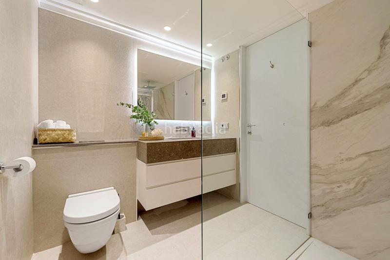 Foto 8b1f9aa4-a82b-4661-b38f-44a15088bf4e. Semi detached house with parking pool in La Carolina - Guadalpín Marbella