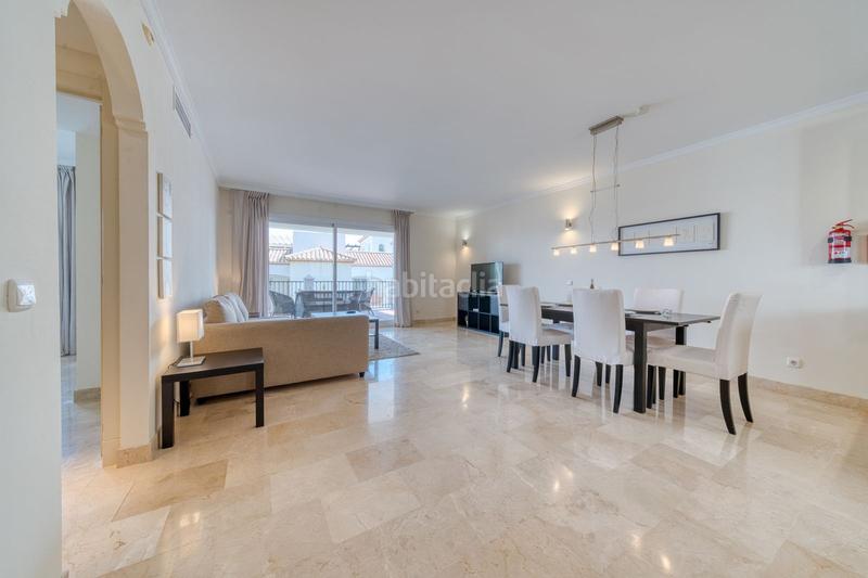 Foto a5141432-1fe5-4bc7-834d-57ab05d2706d. Piano terra con piscina in Calahonda Mijas