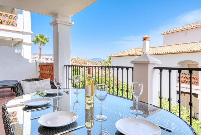Foto ba783684-c8ca-4810-a4eb-3ea88e2d1b9d. Piano terra con piscina in Calahonda Mijas