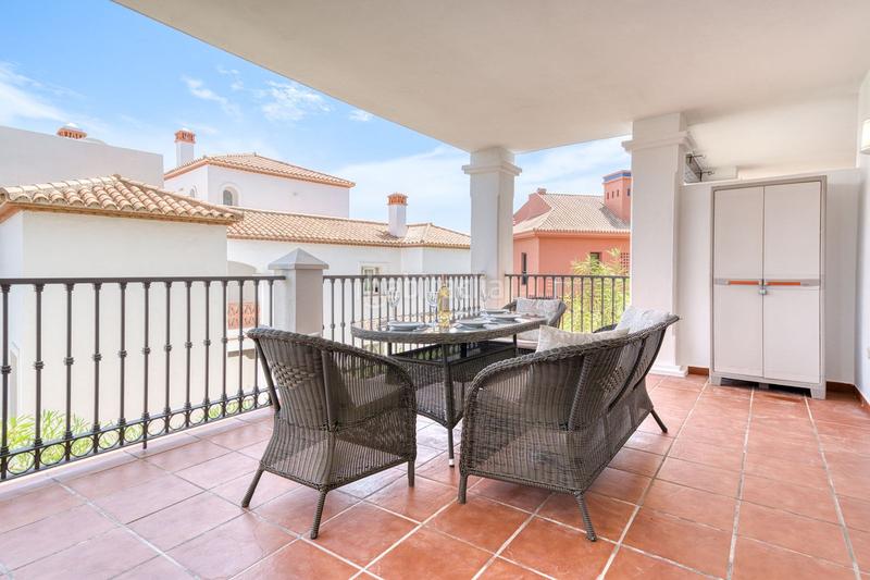 Foto e4e55af1-a4ec-407e-9929-114a00d6149a. Piano terra con piscina in Calahonda Mijas