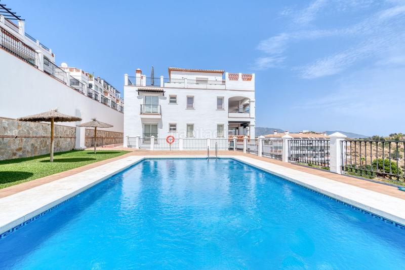 Foto e9f8506a-9391-4212-94ce-80c2a240b911. Piano terra con piscina in Calahonda Mijas