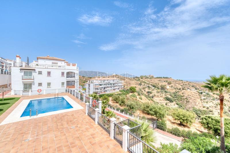 Foto fd72ad67-8ff9-445d-a571-712ea3ea81b6. Piano terra con piscina in Calahonda Mijas