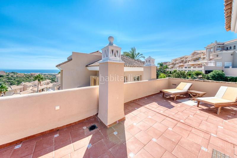 Foto 121ca311-9172-4254-bef2-bf53e9ee5245. Casa adosada en La Duquesa Manilva
