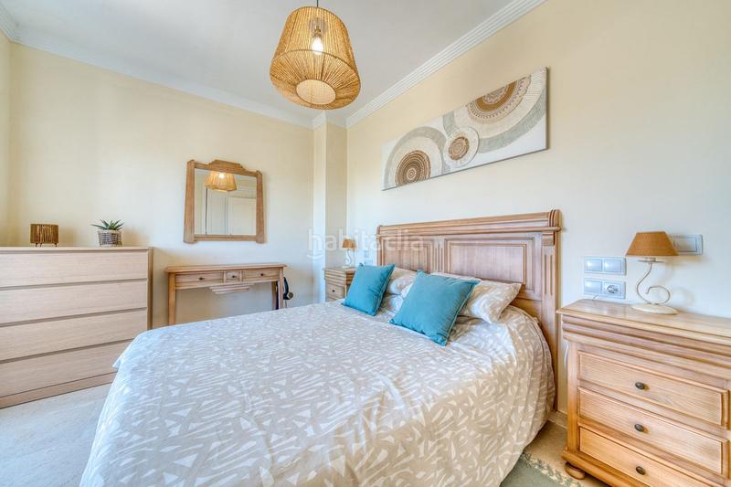 Foto 161b7724-3546-4836-bb13-7f7f3ba20823. Semi detached house with parking pool in La Duquesa Manilva