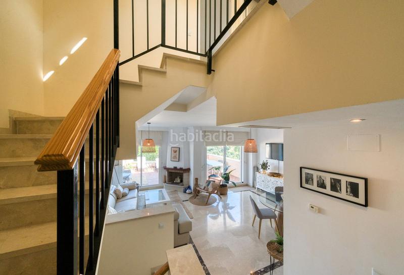 Foto 293a30d3-a35d-420a-8ccf-467048e54ad4. Semi detached house with parking pool in La Duquesa Manilva