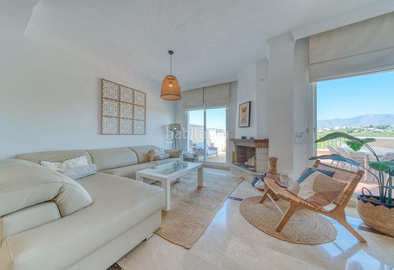 Foto 83f7e8cd-a19c-48be-88a3-ea949544ac1f. Semi detached house with parking pool in La Duquesa Manilva