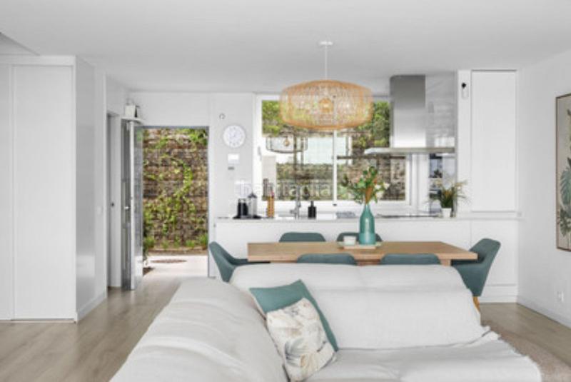 Foto 5f43d716-2ce3-4dc3-902e-43baab0d7964. Casa a schiera con parcheggio piscina in Cancelada Estepona