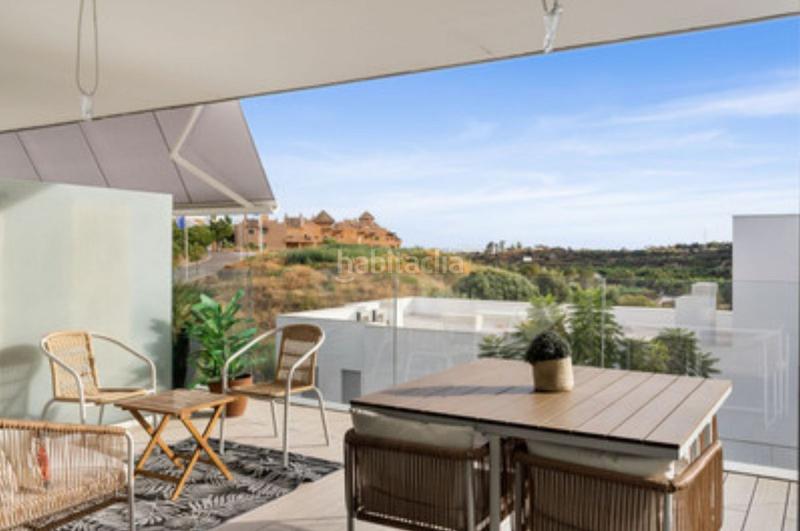 Foto 6f928892-436f-44a7-ba5f-77a0c3b1a6eb. Maison jumelée avec parking piscine dans Cancelada Estepona