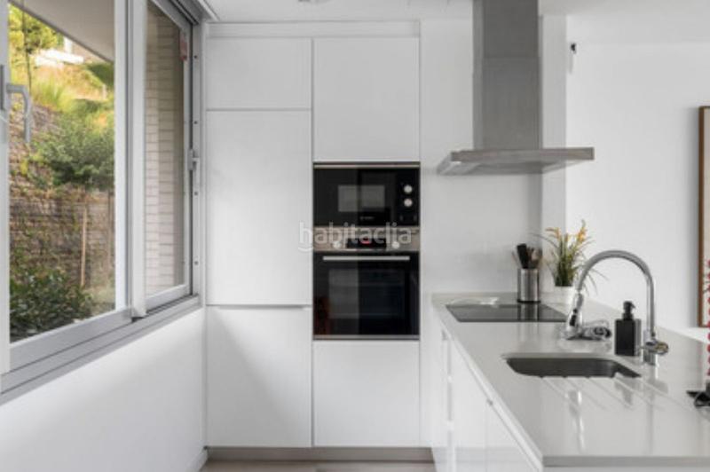 Foto 966d71c2-c114-4c5a-a00e-47d68166a637. Maison jumelée avec parking piscine dans Cancelada Estepona