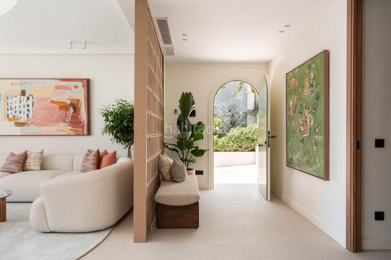 Foto 1cd2b082-597d-4da2-a832-d71fecb889a7. Casa a schiera con parcheggio piscina in Las Lomas de Río Verde Marbella