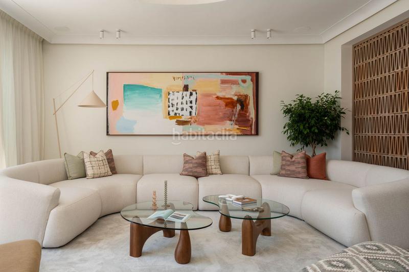 Foto 9dbc1a70-a590-40f4-9a89-6a3db9763c8b. Casa a schiera con parcheggio piscina in Las Lomas de Río Verde Marbella