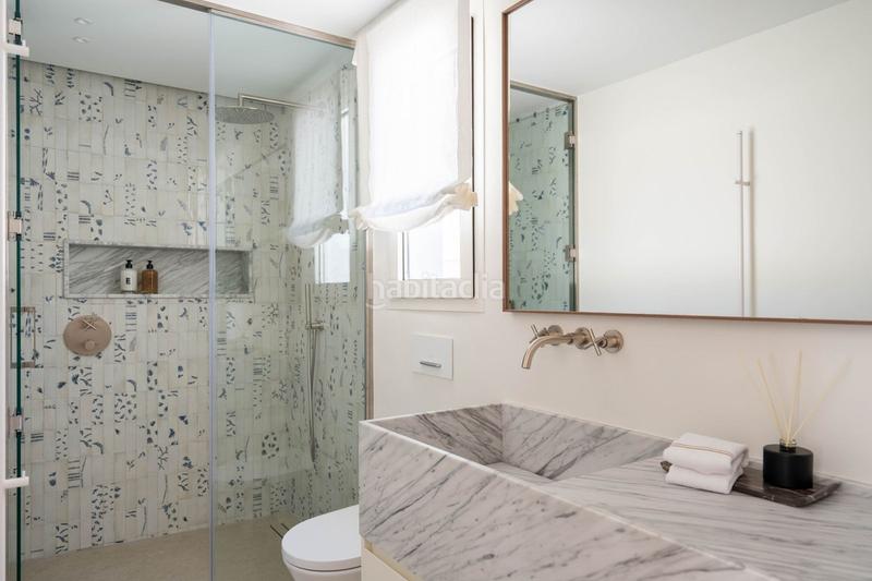 Foto a61938e1-6acd-4a6b-a71b-9865ccb12107. Semi detached house with parking pool in Las Lomas de Río Verde Marbella