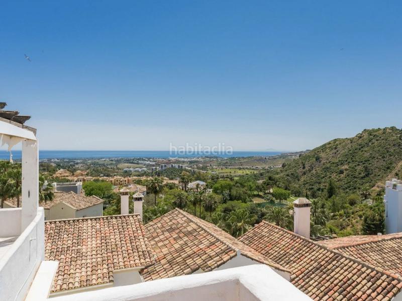 Foto 7fa7aefd-eb35-4156-b88b-e5109db37a9b. Casa adossada amb aparcament piscina a los arqueros - puerto del almendro Benahavís