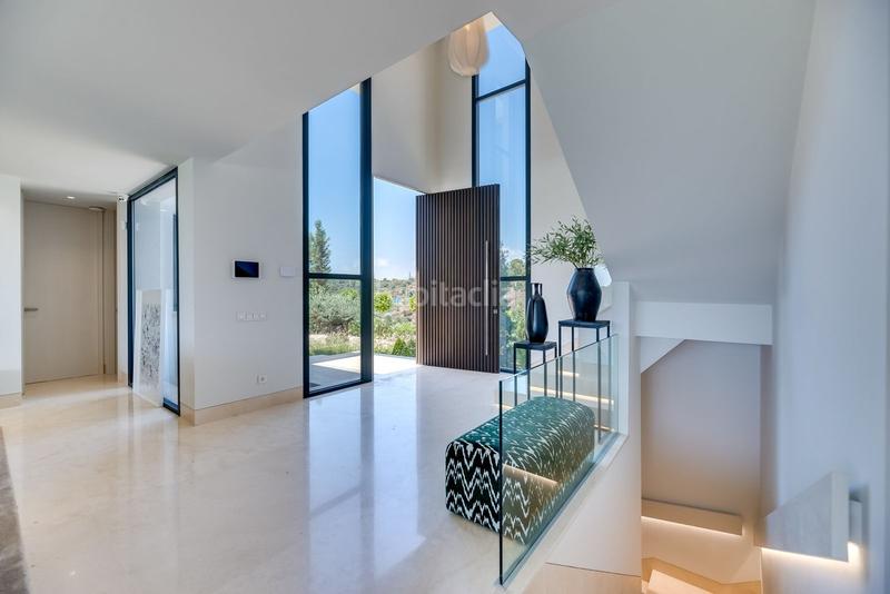 Foto 2a38b363-01a8-4428-84b4-a2c371d48303. Chalet mit parking pool in La Carolina - Guadalpín Marbella