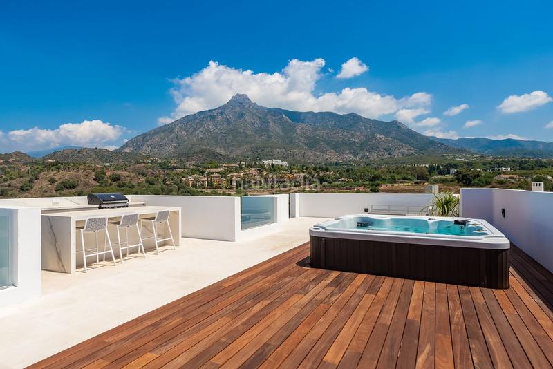 Foto 44028b06-dbe9-444c-b98b-5e86189731e2. Chalet mit parking pool in La Carolina - Guadalpín Marbella