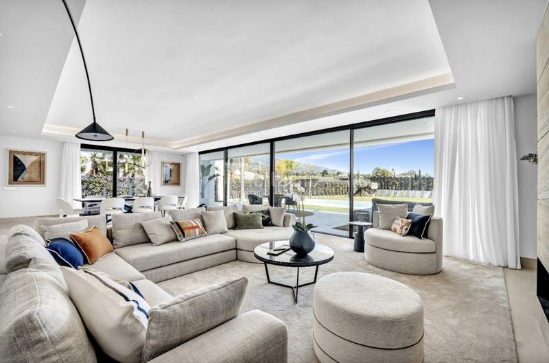 Foto 5a6dcdbf-eb68-457d-9e7d-02c3a228fc60. Chalet mit parking pool in La Carolina - Guadalpín Marbella