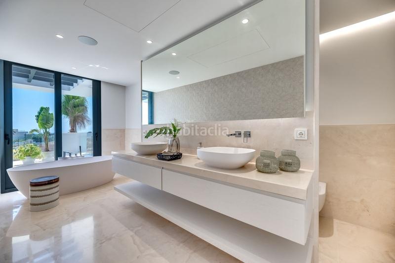 Foto e74ecf42-1532-4068-b3bf-a564f06179cd. Chalet mit parking pool in La Carolina - Guadalpín Marbella