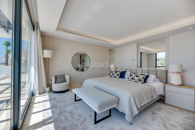 Foto 281b4eb7-a2d3-4d2e-ba1a-08b2ab086d55. Chalet avec parking piscine dans La Carolina - Guadalpín Marbella