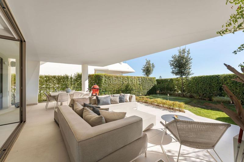 Foto 0ad44d75-efcb-42f4-b5ef-e8451d28e919. Chalet en Nueva Andalucía centro Marbella