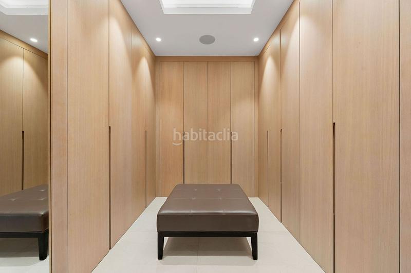 Foto 789d7212-ab9a-449c-b59d-7a9842aefeba. Chalet en Nueva Andalucía centro Marbella