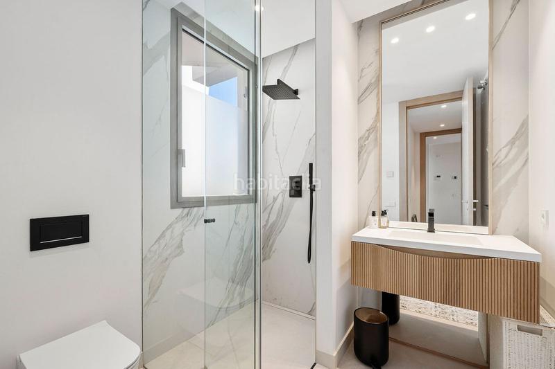 Foto dc07dd48-5531-4a0e-b824-971cc28afea1. Chalet con parcheggio piscina in Nueva Andalucía centro Marbella