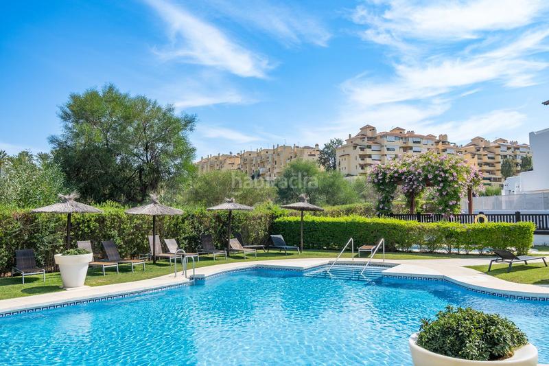 Foto fdbded4d-5b45-4990-be8f-b2194cf94ac4. Erdgeschoss mit parking pool in La Concha - Resina Golf Estepona