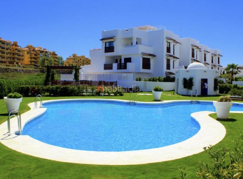 Foto c292f8df-7e8b-4e4f-af53-99637c18973b. Piano terra con parcheggio piscina in La Concha - Resina Golf Estepona