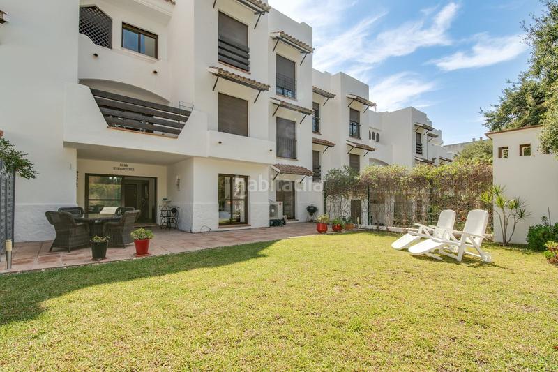 Foto d33fe963-0fc7-45f7-8540-0664446b6693. Piano terra con parcheggio piscina in La Concha - Resina Golf Estepona