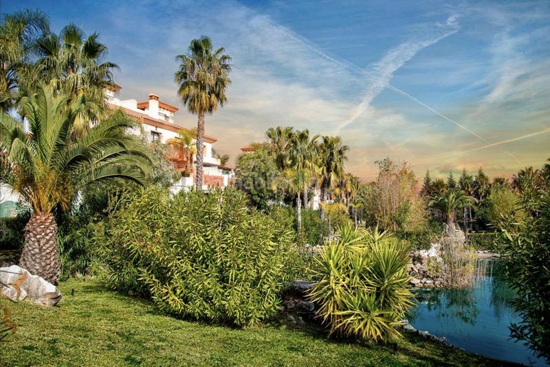 Foto 778635c8-75fd-4c39-8b34-9c6750c146a4. Casa a schiera con parcheggio piscina in Coín