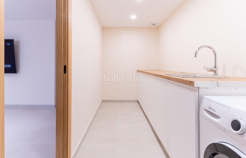 Foto c935c455-fc68-4d40-800d-97e3ed555e5a. Casa adossada amb aparcament piscina a Nueva Atalaya Estepona