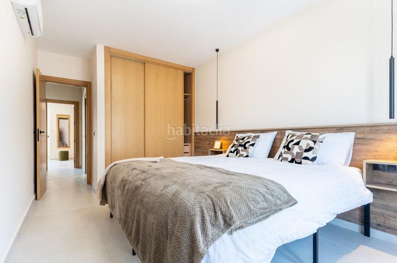 Foto 02294412-5323-4d81-b3bf-52cbba524ce3. Reihenhaus mit parking pool in Nueva Atalaya Estepona