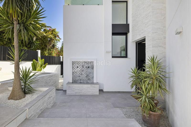 Foto 0084ccbc-a7e8-46d3-a4c9-174c1c692783. Chalet mit parking pool in Marbesa Marbella