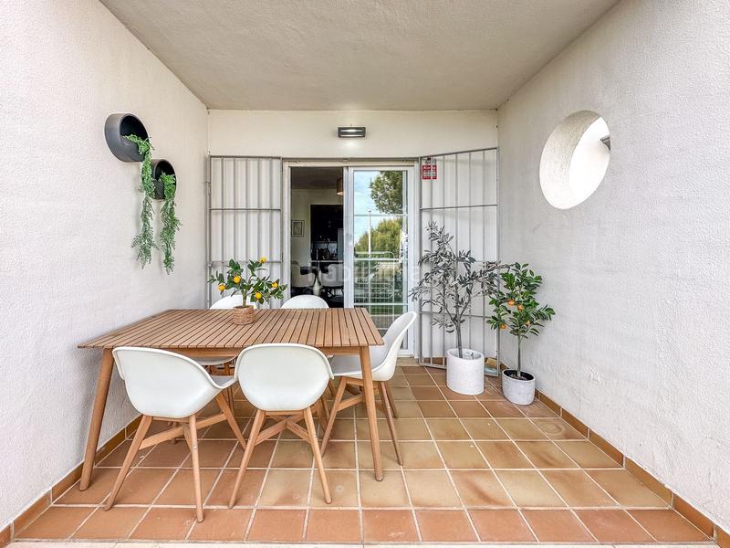 Foto 5abcf0ff-f263-4950-b803-546fc7c29f28. Ground floor with pool in Chullera Manilva