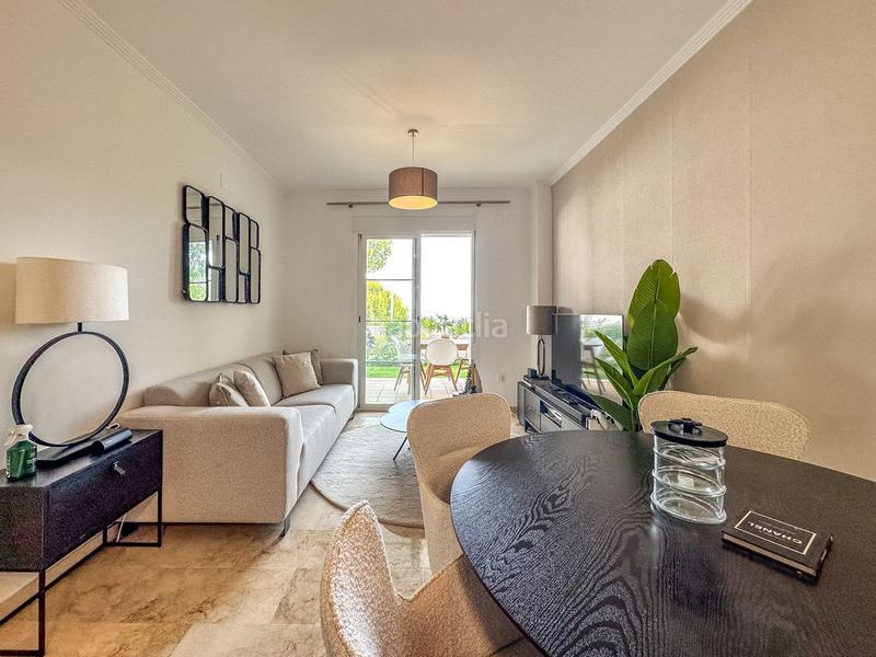 Foto 745e1ced-4b4b-430f-b8b8-c22b06d4f606. Ground floor with pool in Chullera Manilva