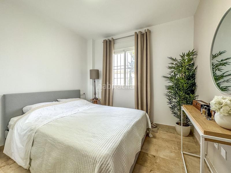 Foto 2043a081-ab9d-4631-bf42-601787d85a13. Planta baixa amb piscina a Chullera Manilva