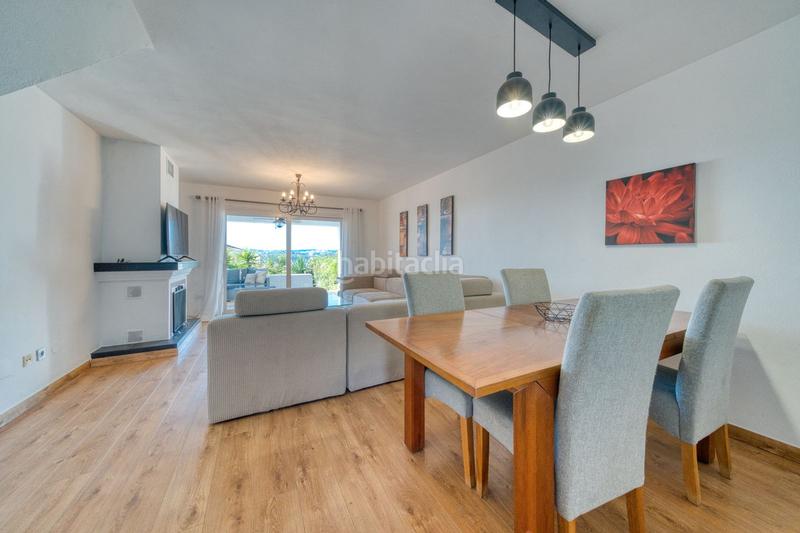 Foto e4a3aafe-301e-4ef7-a27f-9489e8e23fb7. Reihenhaus mit parking pool in La Duquesa Manilva