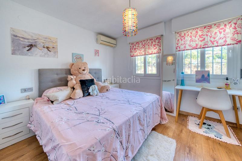 Foto 0cc6864f-7366-4f93-8a5e-0c231a9a643c. Semi detached house with parking pool in La Duquesa Manilva