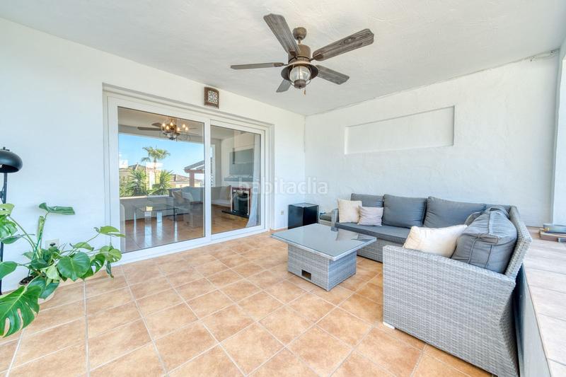 Foto 0dbe9054-654e-4609-8d4a-deac7701c68e. Semi detached house with parking pool in La Duquesa Manilva