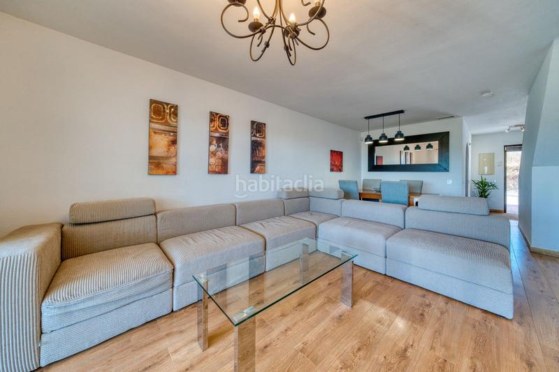 Foto 223d9d21-6079-47a5-8284-4dcee065d553. Semi detached house with parking pool in La Duquesa Manilva