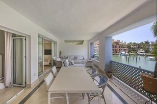 Location Rez-de-chaussée à Puerto de Sotogrande-La Marina
