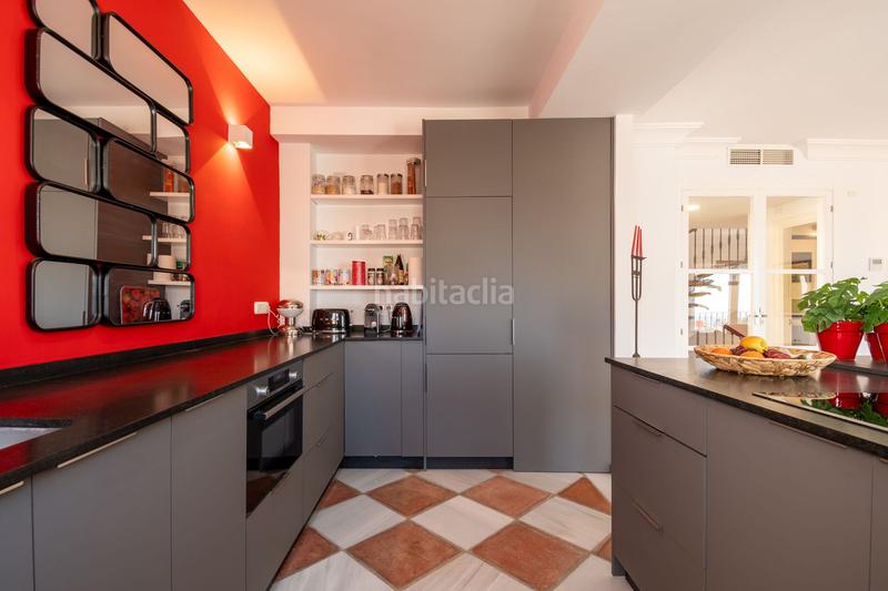 Foto 045c09c7-9f37-480e-8244-24e4ebcc47cc. Casa a schiera con parcheggio piscina in La Quinta Benahavís