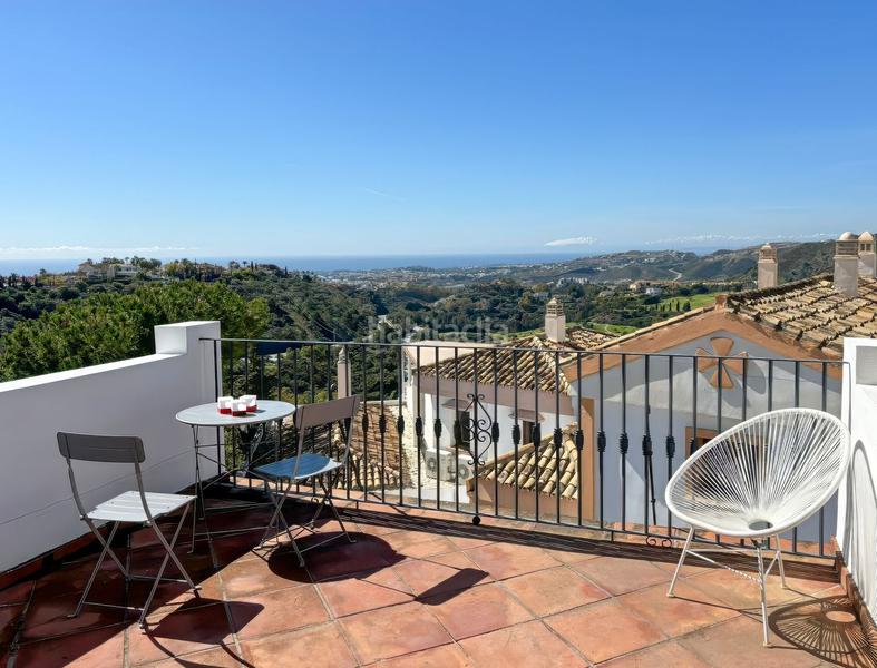 Foto 0aa63a19-ef1d-47e8-9ee7-dd82eab0ff56. Casa a schiera con parcheggio piscina in La Quinta Benahavís