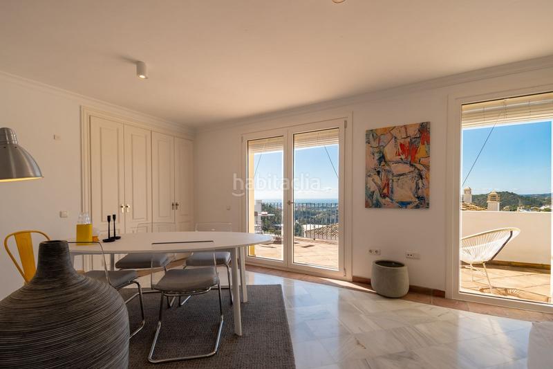 Foto 12064c59-f00d-432c-8d2d-e06c1b8e38d2. Casa a schiera con parcheggio piscina in La Quinta Benahavís